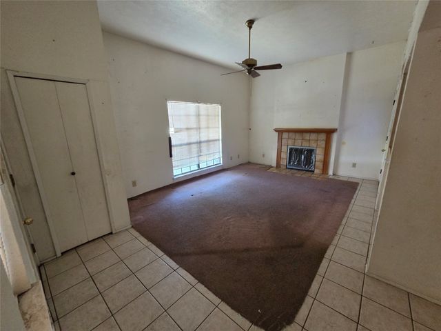 2502 E Timberview Lane, Arlington, TX 76014