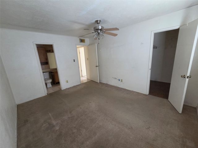 2502 E Timberview Lane, Arlington, TX 76014