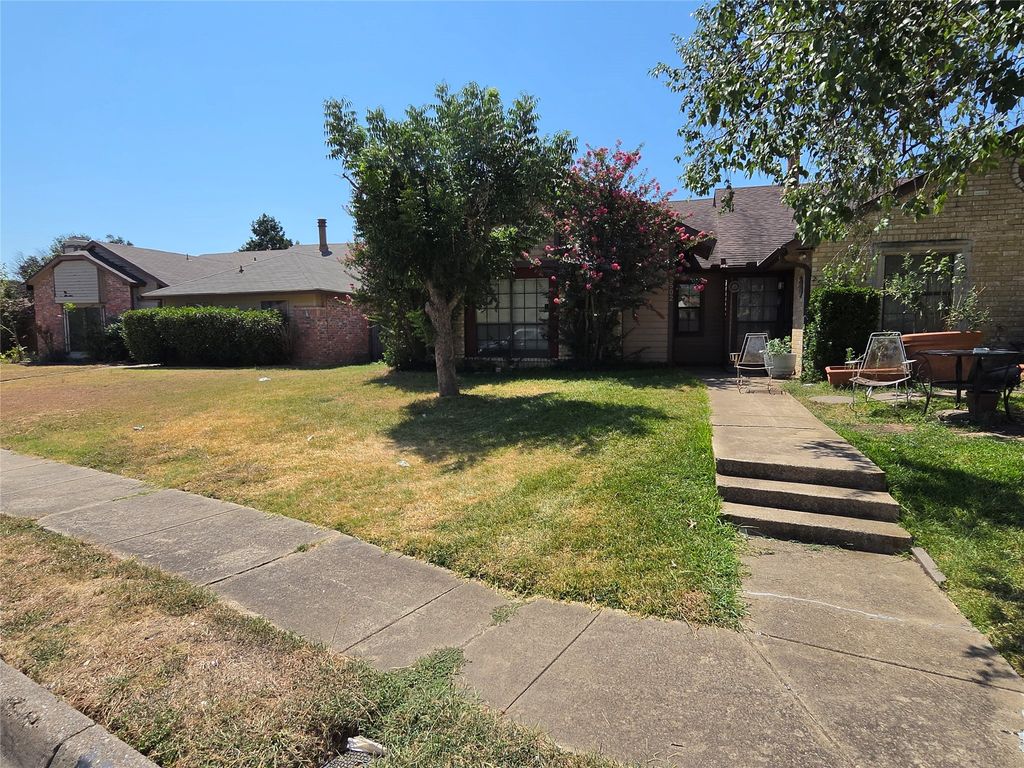 2502 E Timberview Lane, Arlington, TX 76014