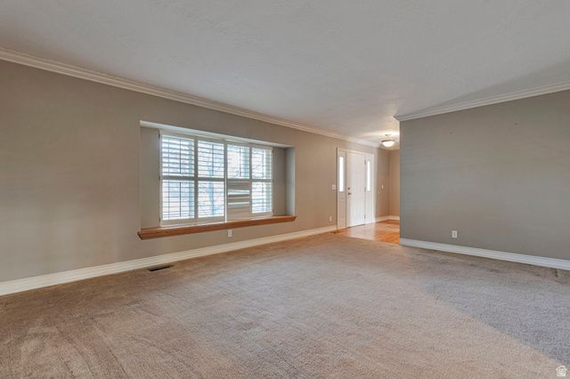 2113 W SURREY CIR, Taylorsville, UT 84129