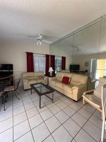 627 Waterside Drive 627, Hypoluxo, FL 33462