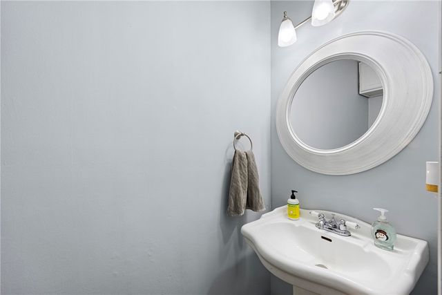 1512 N Jackson Avenue, Russellville, AR 72801