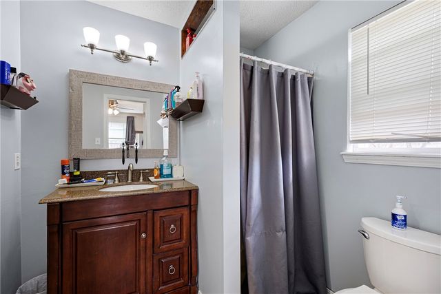 1512 N Jackson Avenue, Russellville, AR 72801