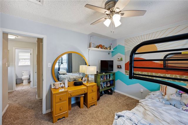 1512 N Jackson Avenue, Russellville, AR 72801