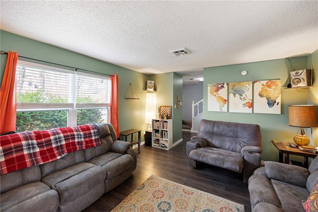 1512 N Jackson Avenue, Russellville, AR 72801