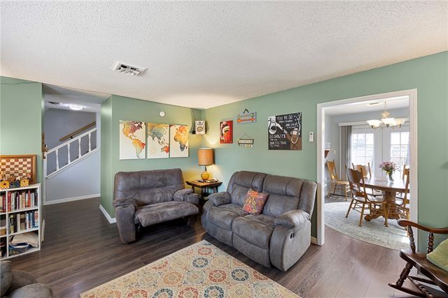 1512 N Jackson Avenue, Russellville, AR 72801