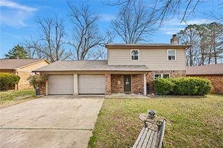 1512 N Jackson Avenue, Russellville, AR 72801