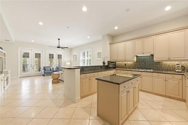 2859 TIBURON BOULEVARD E 102, Naples, FL 34109