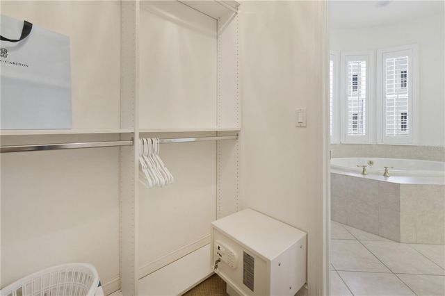 2859 TIBURON BOULEVARD E 102, Naples, FL 34109