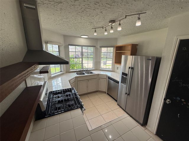 1610 Brickarbor Drive, Katy, TX 77449