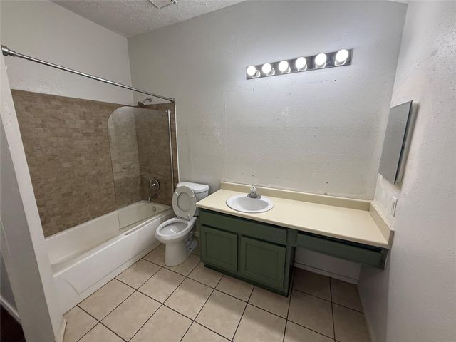 1610 Brickarbor Drive, Katy, TX 77449