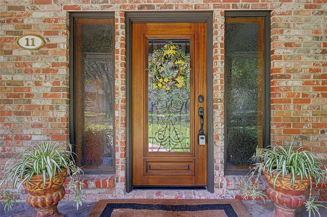 11 Holly Tree Lane, Spring, TX 77373