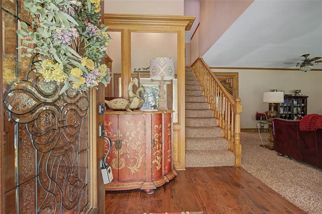 11 Holly Tree Lane, Spring, TX 77373
