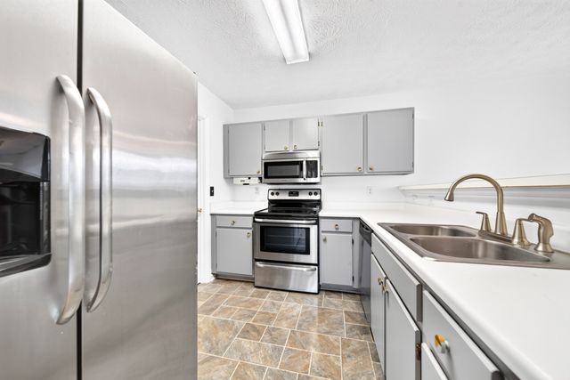 383 Bonita Pkwy, Hendersonville, TN 37075