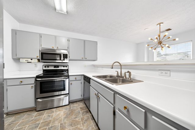 383 Bonita Pkwy, Hendersonville, TN 37075