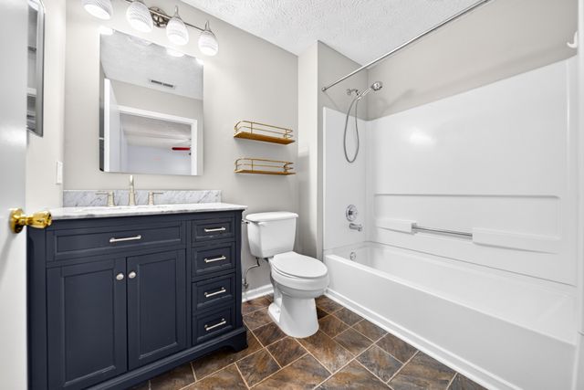 383 Bonita Pkwy, Hendersonville, TN 37075