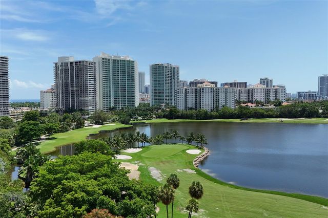 3675 N Country Club Drive 204, Aventura, FL 33180