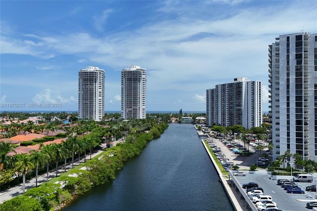 3675 N Country Club Drive 204, Aventura, FL 33180
