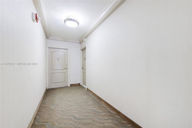 3675 N Country Club Drive 204, Aventura, FL 33180