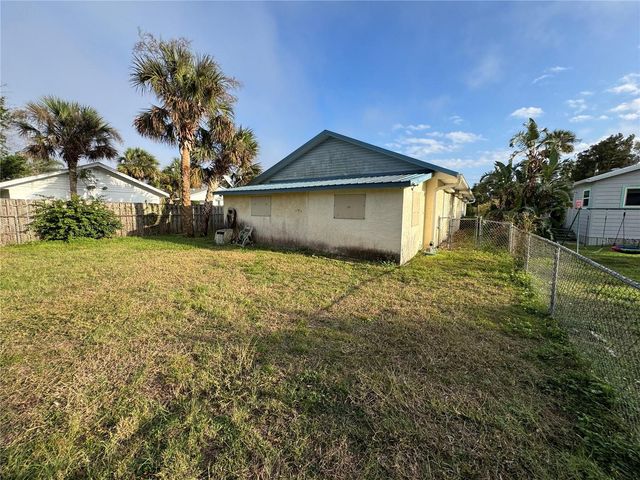 202 NORTH STREET, New Smyrna Beach, FL 32168