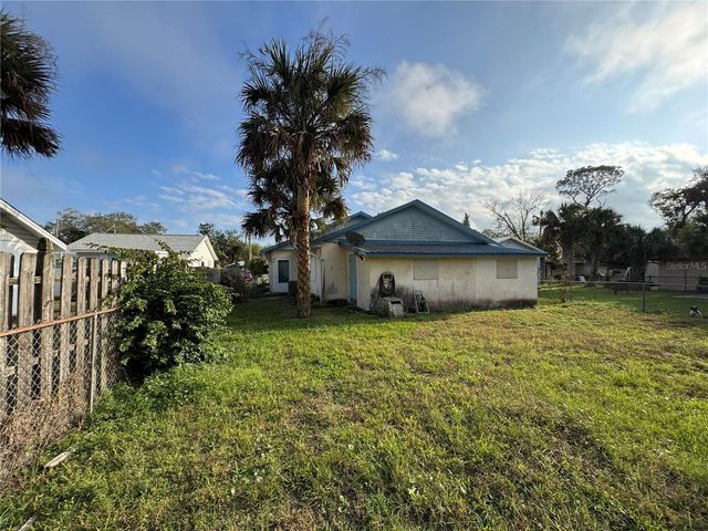202 NORTH STREET, New Smyrna Beach, FL 32168