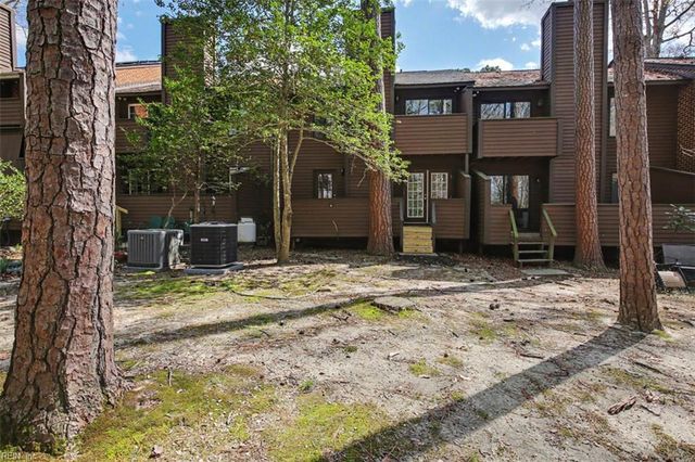 2133 S Henry St Unit 40, Williamsburg, VA 23185