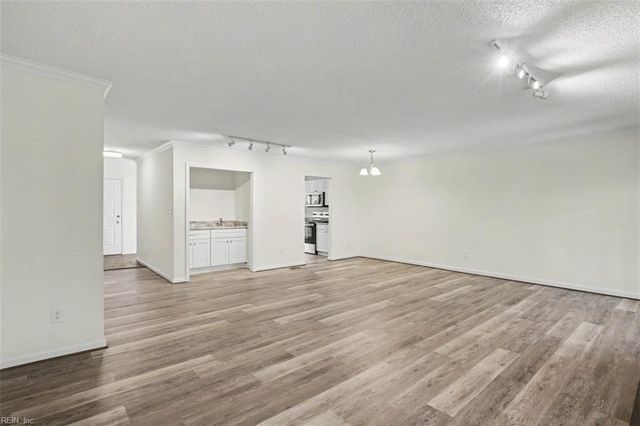 2133 S Henry St Unit 40, Williamsburg, VA 23185