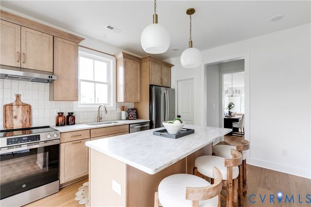 2113 Venable St, Richmond, VA 23223