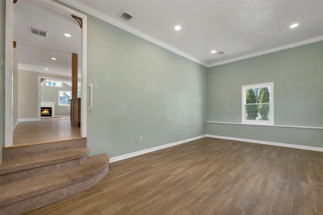 17 Harding Road, Portsmouth, NH 03801