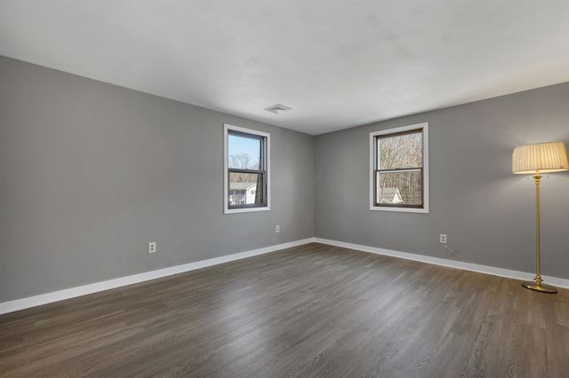 17 Harding Road, Portsmouth, NH 03801