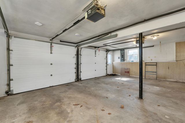 17 Harding Road, Portsmouth, NH 03801