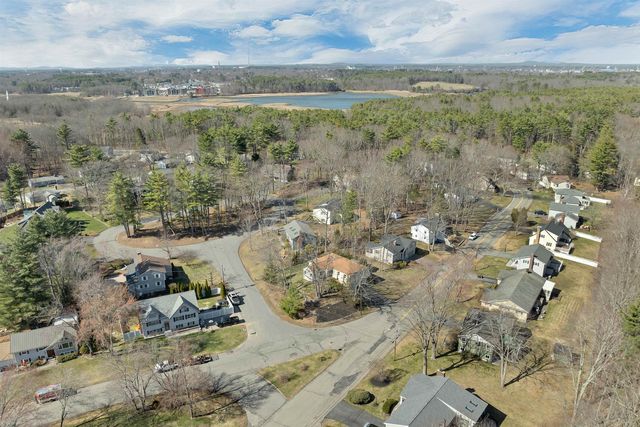 17 Harding Road, Portsmouth, NH 03801