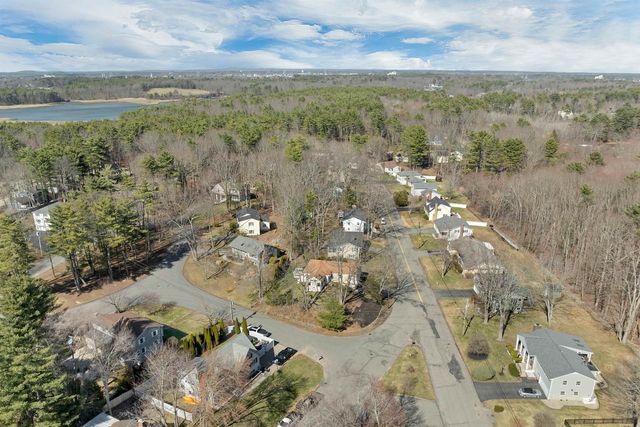 17 Harding Road, Portsmouth, NH 03801