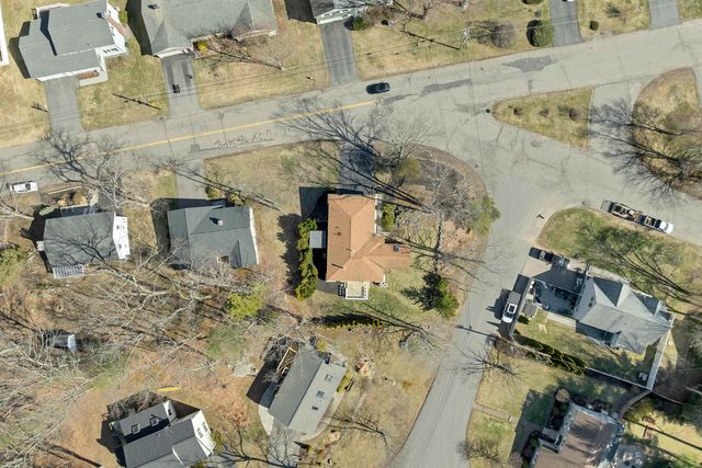 17 Harding Road, Portsmouth, NH 03801