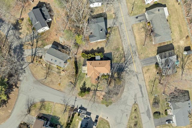 17 Harding Road, Portsmouth, NH 03801