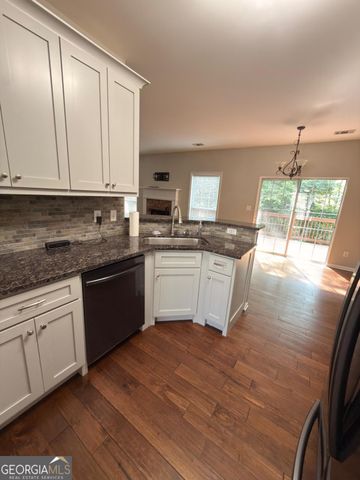 5706 Amberside Lane, Sugar Hill, GA 30518