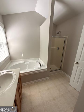 5706 Amberside Lane, Sugar Hill, GA 30518