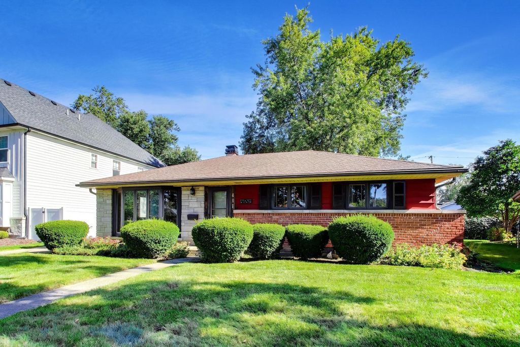 411 N Highview Avenue, Elmhurst, IL 60126 — photo 3