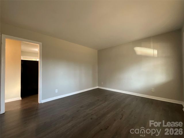 520 Blendwood Drive, Charlotte, NC 28215