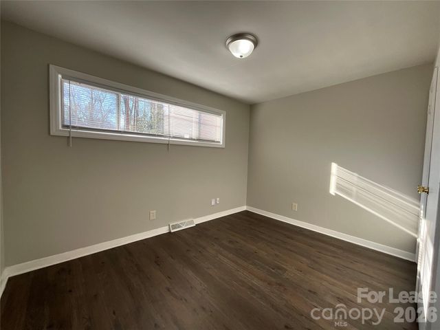 520 Blendwood Drive, Charlotte, NC 28215