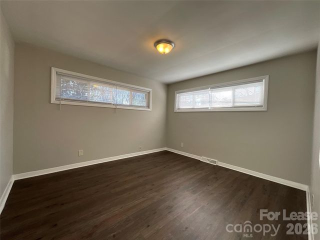 520 Blendwood Drive, Charlotte, NC 28215