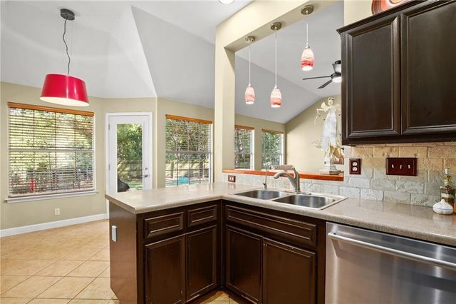 119 Bluejack PL, Cedar Park, TX 78613