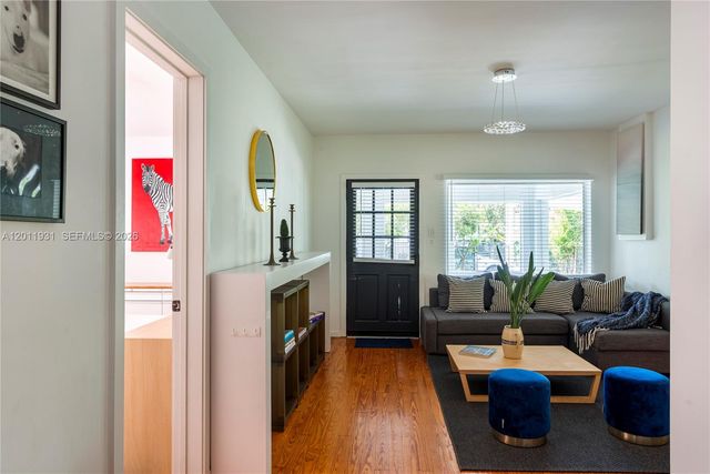 3655 Oak Ave 3655, Miami, FL 33133