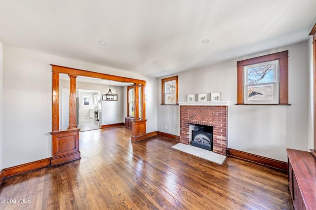 21 Magee Drive, Bethlehem, NY 12077