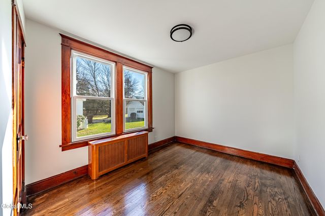 21 Magee Drive, Bethlehem, NY 12077