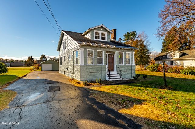 21 Magee Drive, Bethlehem, NY 12077