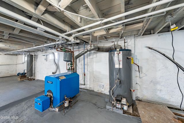 21 Magee Drive, Bethlehem, NY 12077