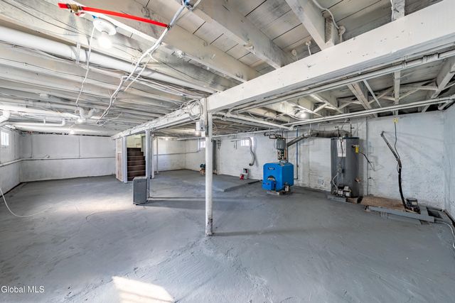 21 Magee Drive, Bethlehem, NY 12077