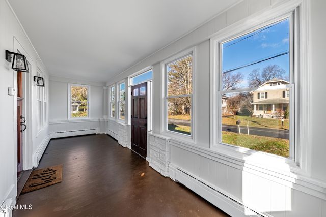 21 Magee Drive, Bethlehem, NY 12077