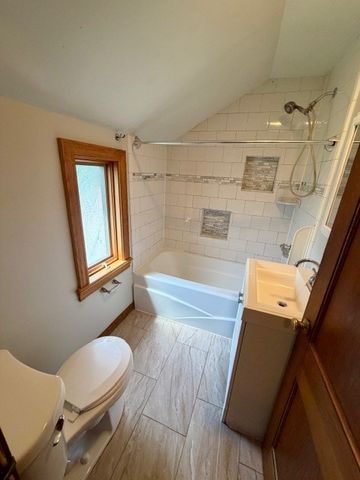 676 Park Ave, Braddock Hills, PA 15221